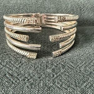🍀Avoca Ireland hinged silver bangle🍀